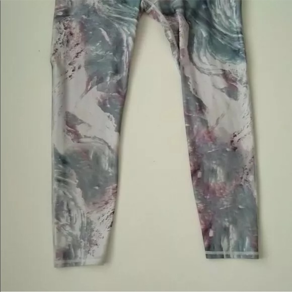 Fabletics Powerhold Crop Leggings - Picture 4 of 7